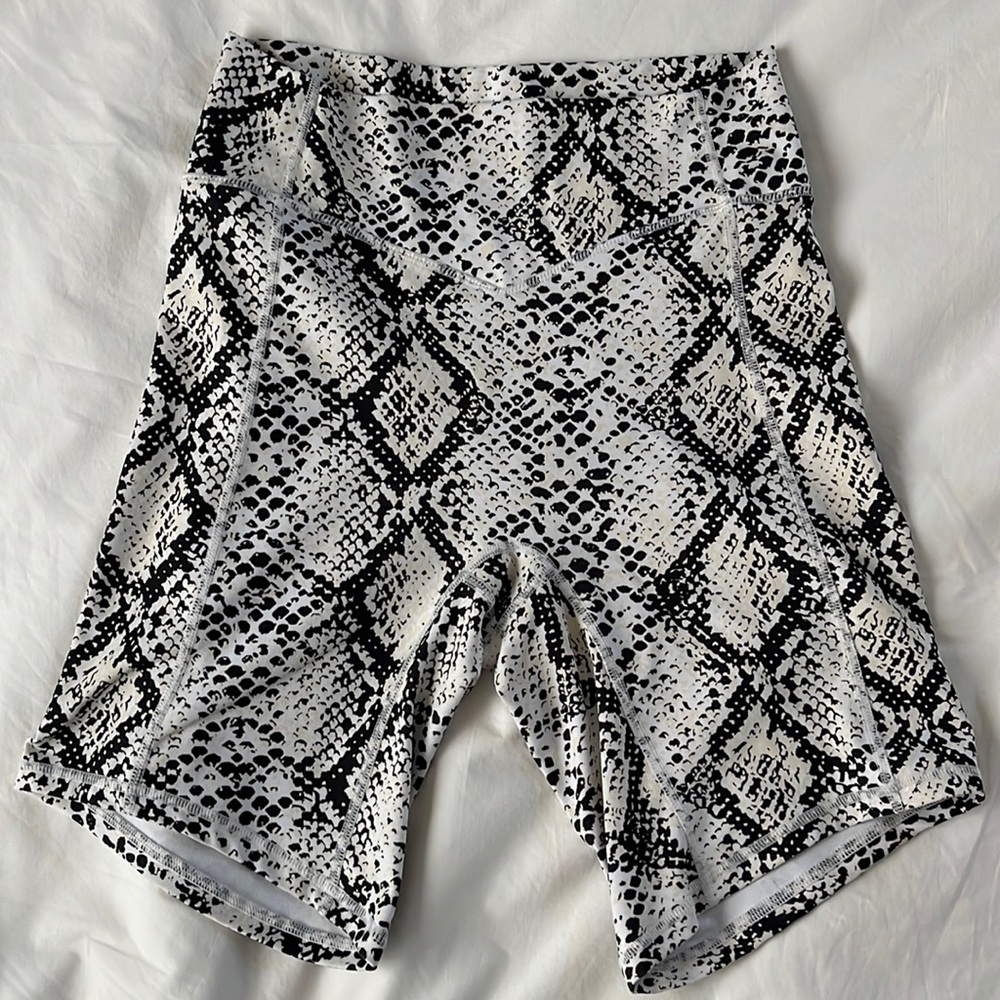 Balance athletica biker shorts